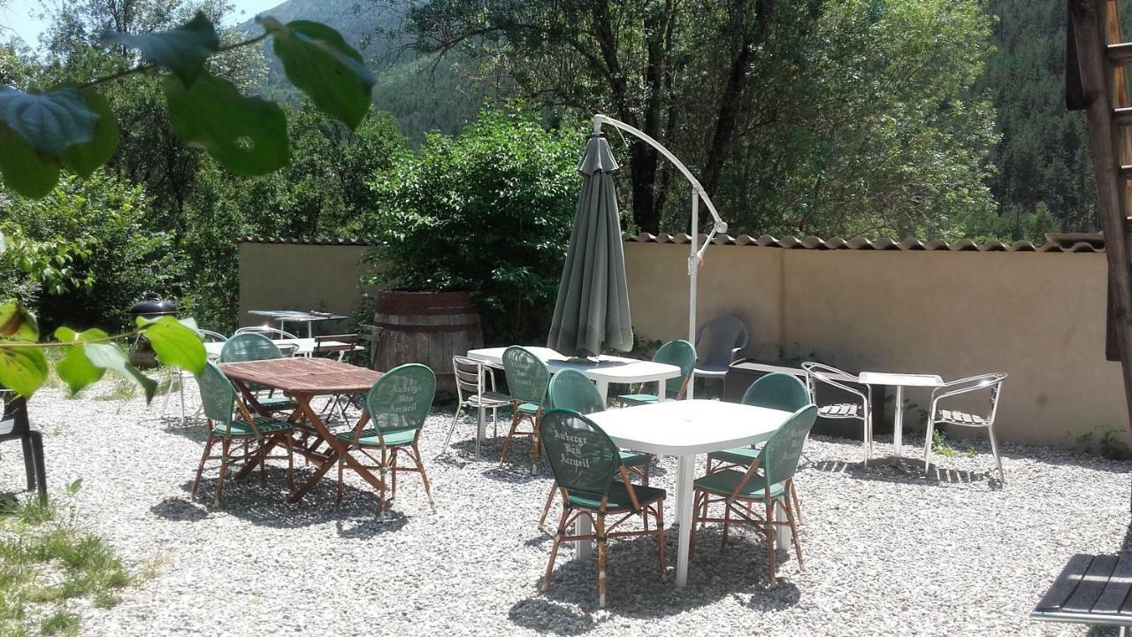 Camping Les Framboiseilles Hotel Castellane Exterior foto